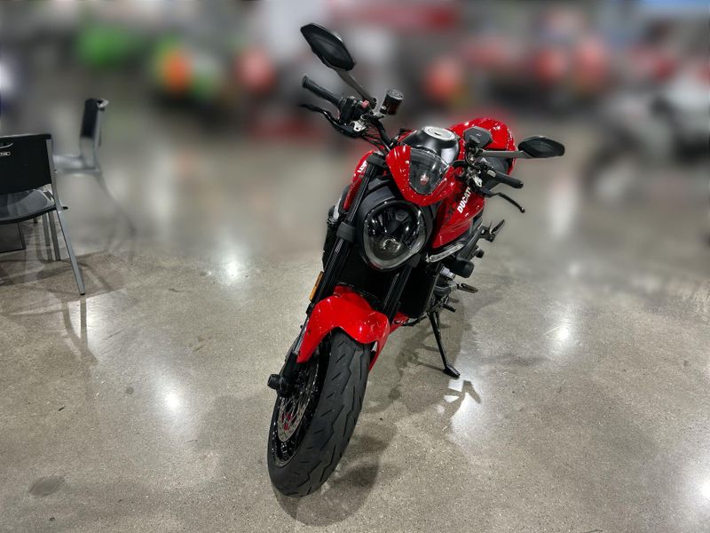 Used 2022 Ducati Monster Image 22