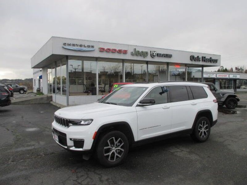 Used 2024 Jeep Grand Cherokee L LimitedImage 32