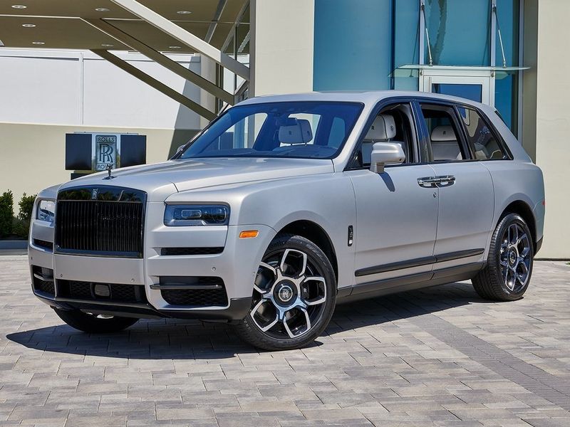 2024 Rolls-Royce Cullinan Image 1