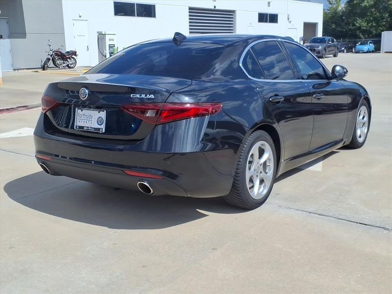 Used 2019 Alfa Romeo Giulia Image 10