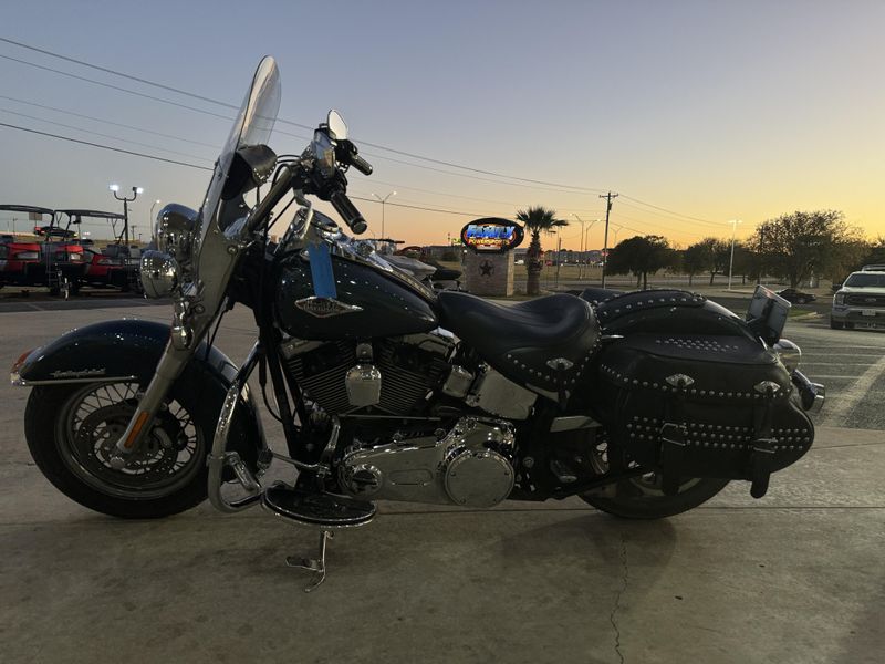 2010 HARLEY SOFTAIL HERITAGE GRAYImage 5