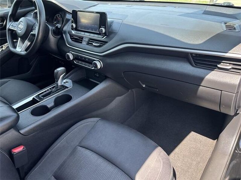 Used 2022 Nissan Altima 2.5 SImage 13