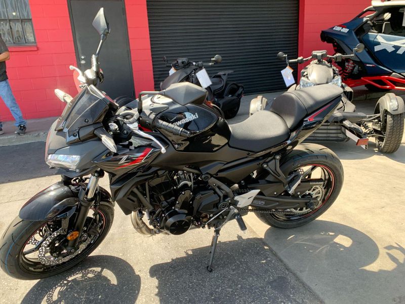 New 2025 Kawasaki Z650 Image 10
