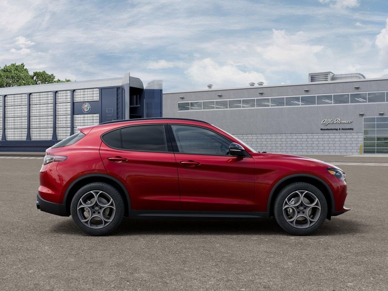 New 2026 Alfa Romeo Stelvio AwdImage 12