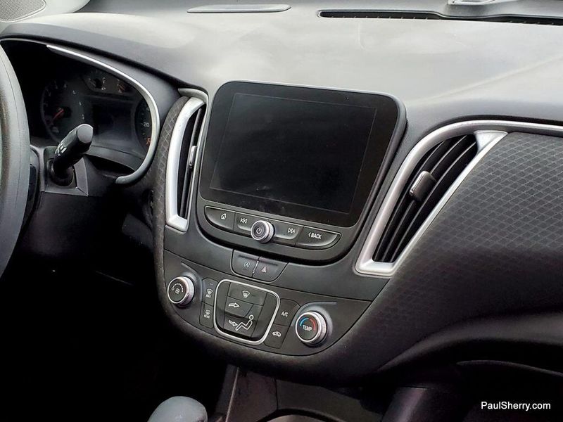 Used 2024 Chevrolet Malibu LSImage 17