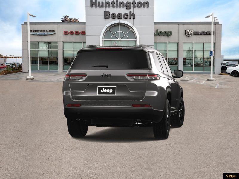 2024 Jeep Grand Cherokee L Altitude 4x2Image 14