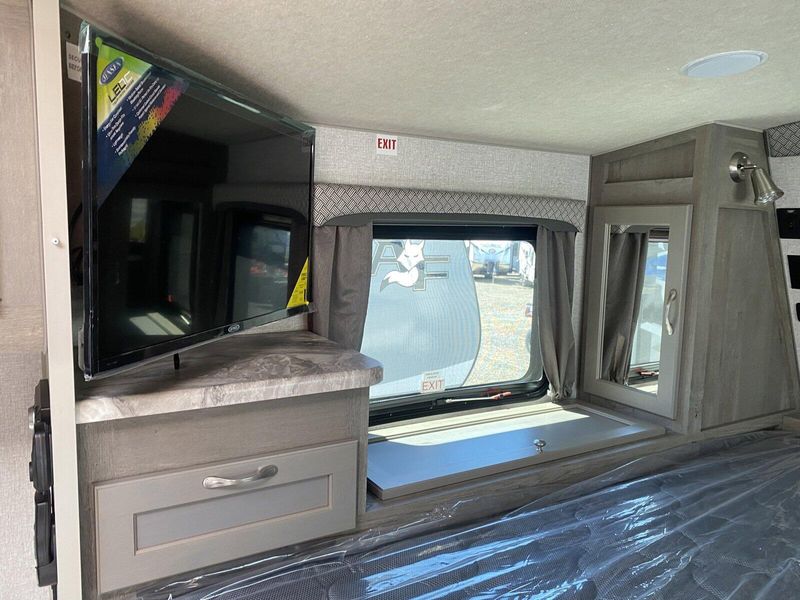 2024 ARCTIC FOX 1150 W/Gen Image 23