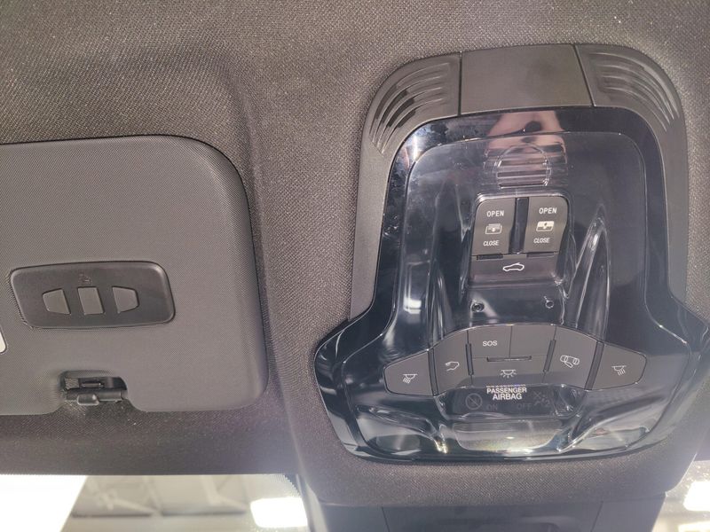 Used 2025 Alfa Romeo Tonale 2.0T AWD w/SunroofImage 28