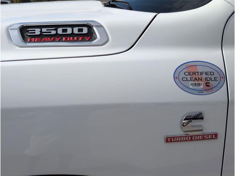 New 2026 RAM 3500 Tradesman Crew Cab Chassis 4x4 60