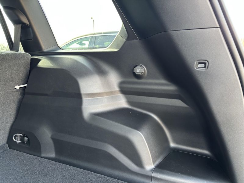 New 2026 Jeep Cherokee Limited 4x4Image 11