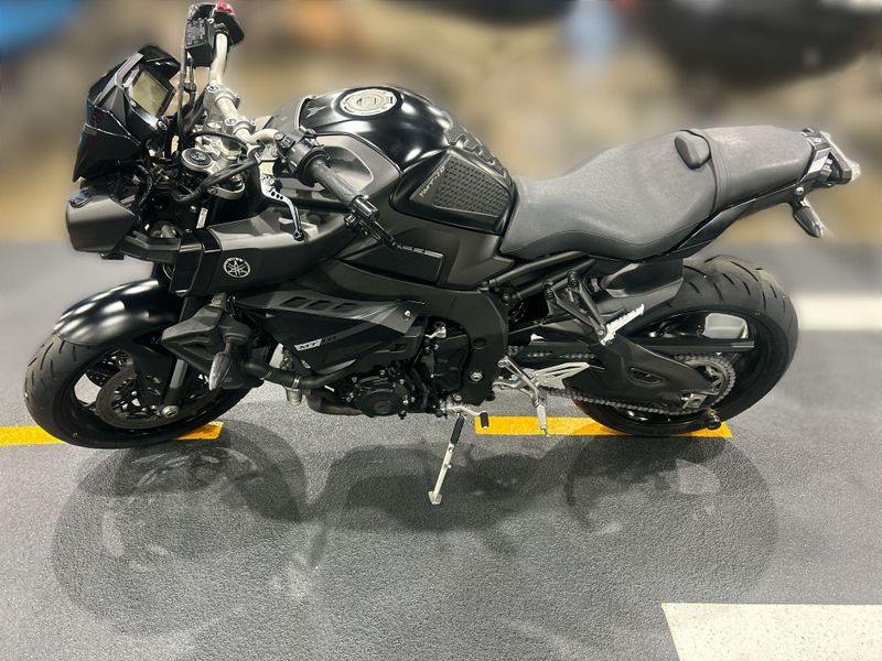 Used 2019 Yamaha MT-10 Image 17
