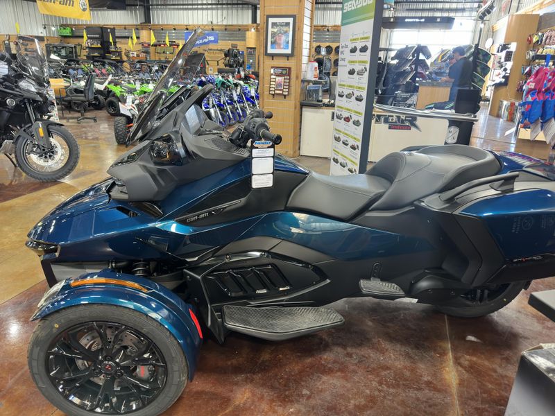 2024 Can-Am SPYDER RT PETROL METALLICImage 12