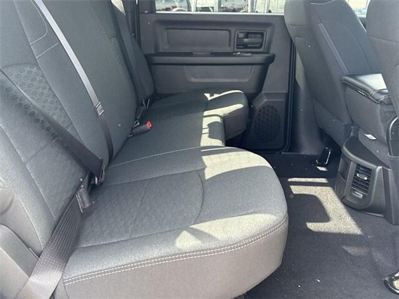 New 2026 RAM 2500 Black Express Crew Cab 4x4 6