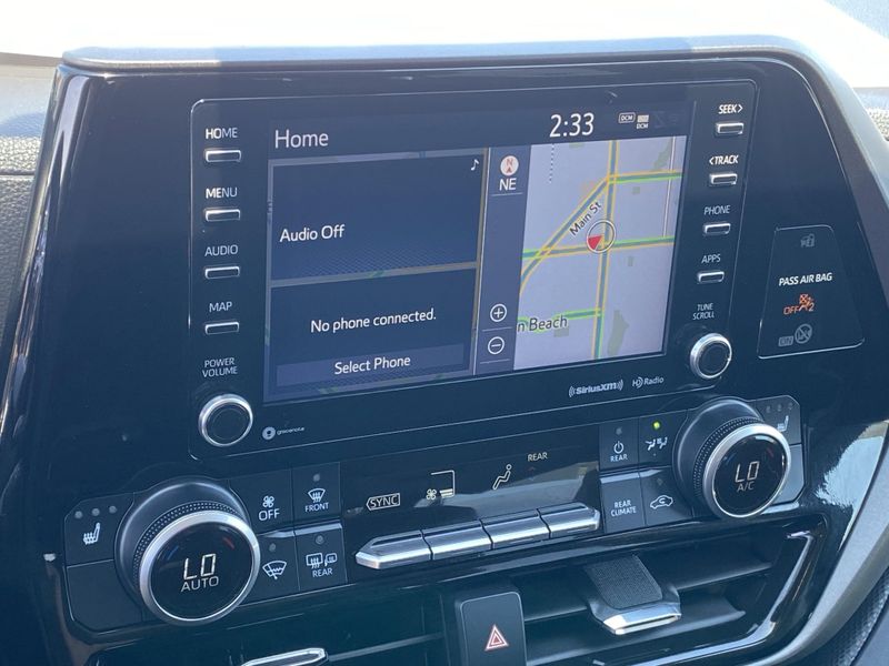 2021 Toyota Highlander XLEImage 21