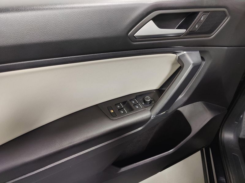 Used 2020 Volkswagen Tiguan SE AWD w/SunroofImage 26