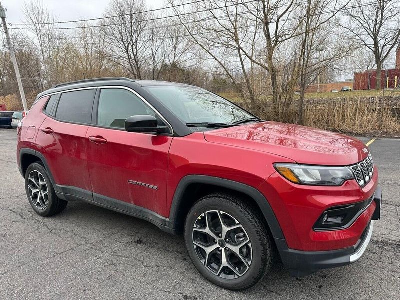 2025 Jeep Compass Limited 4x4Image 1