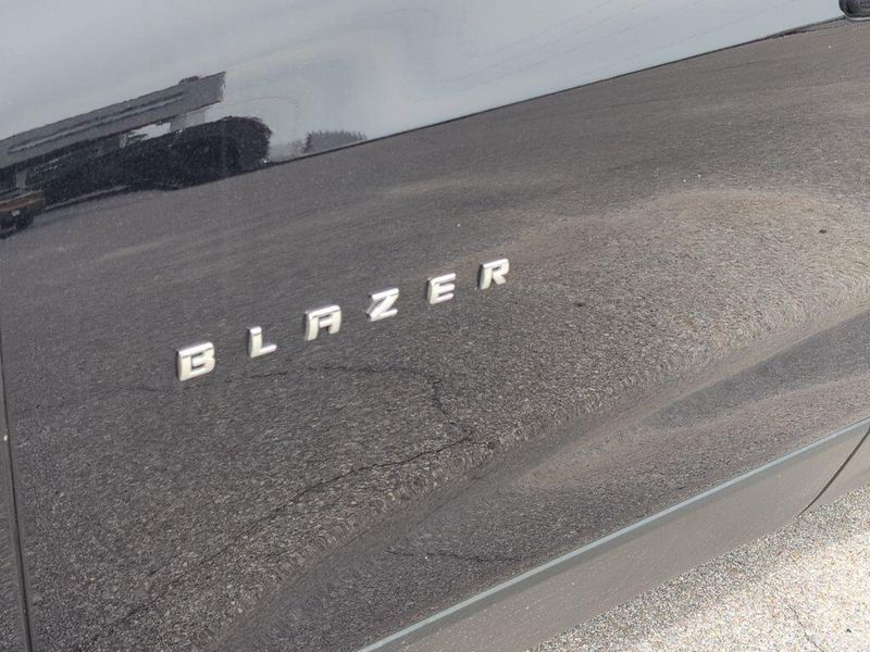 2020 Chevrolet Blazer LTImage 10