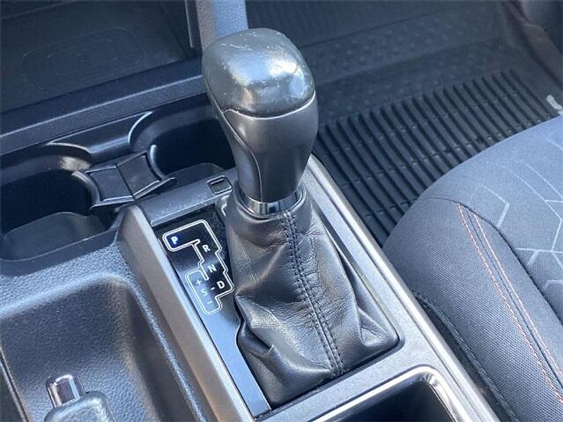 2017 Toyota Tacoma SR5Image 28