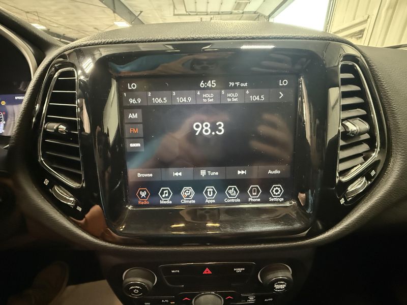 Used 2019 Jeep Compass LimitedImage 24