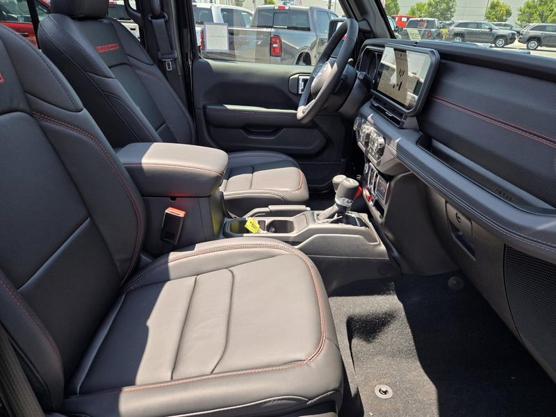 New 2026 Jeep Wrangler 4-door Rubicon X