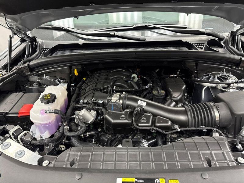 New 2025 Jeep Grand Cherokee Limited 4x4Image 6