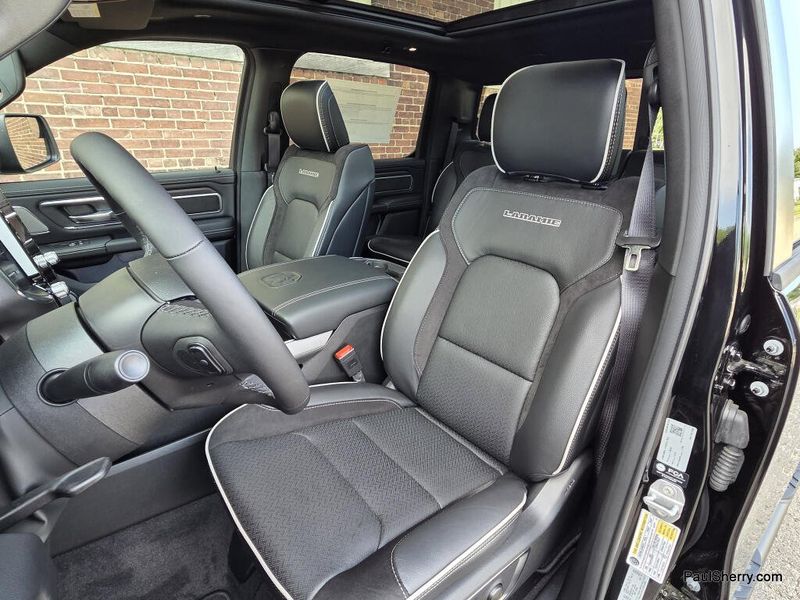 New 2026 RAM 1500 Laramie Crew Cab 4x4 5'7' Box