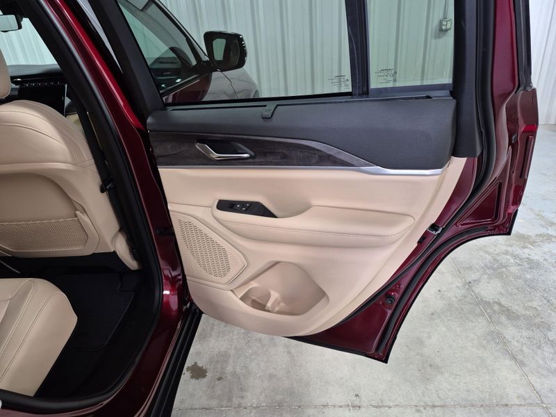 2025 Jeep Grand Cherokee Limited 4x4Image 7