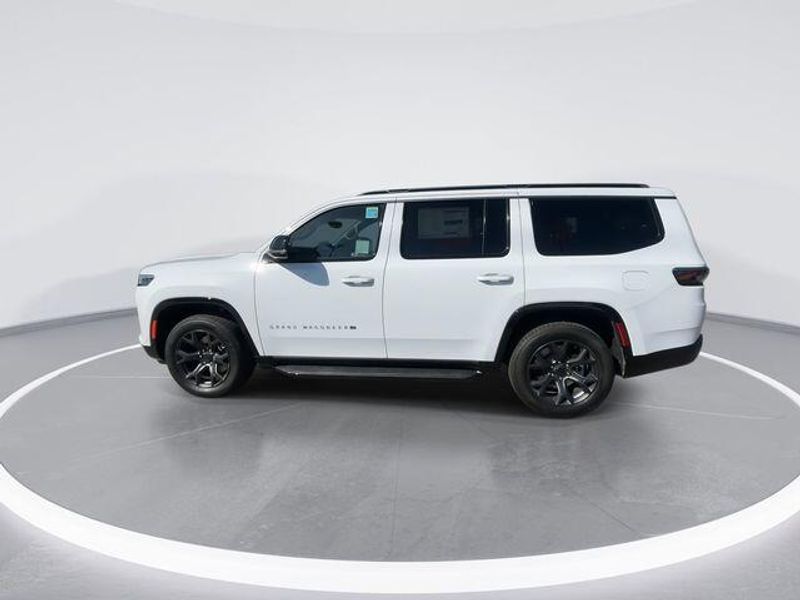 2026 Jeep Grand Wagoneer Limited Altitude 4x4Image 5