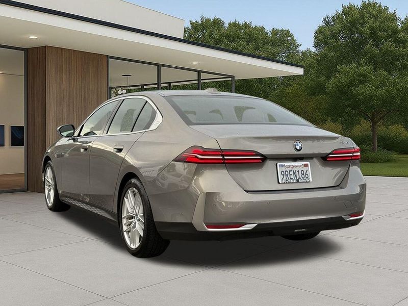 Used 2025 BMW 5 Series 530iImage 10