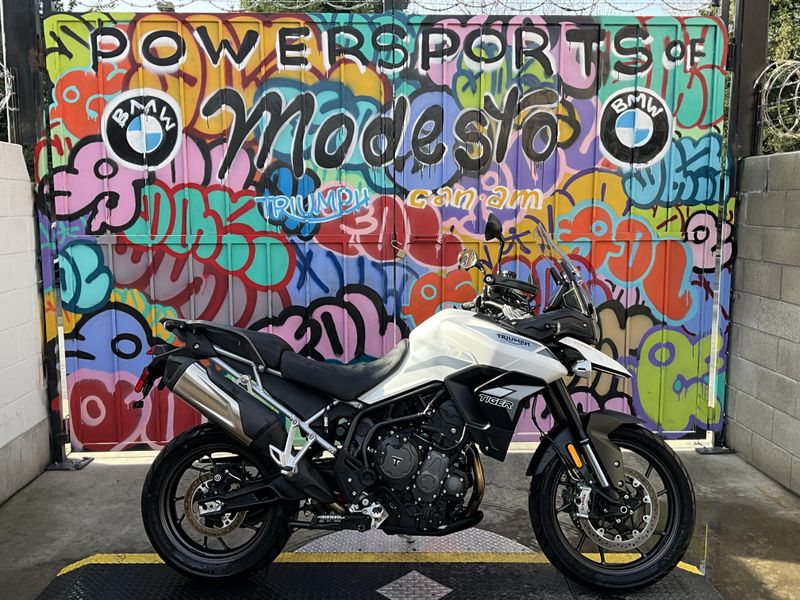 2023 Triumph TIGER 900 GT PRO in a Pure White exterior color. BMW Motorcycles of Modesto 209-524-2955 bmwmotorcyclesofmodesto.com 