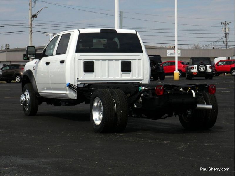 2024 RAM 5500 Tradesman Chassis Crew Cab 4x4 84