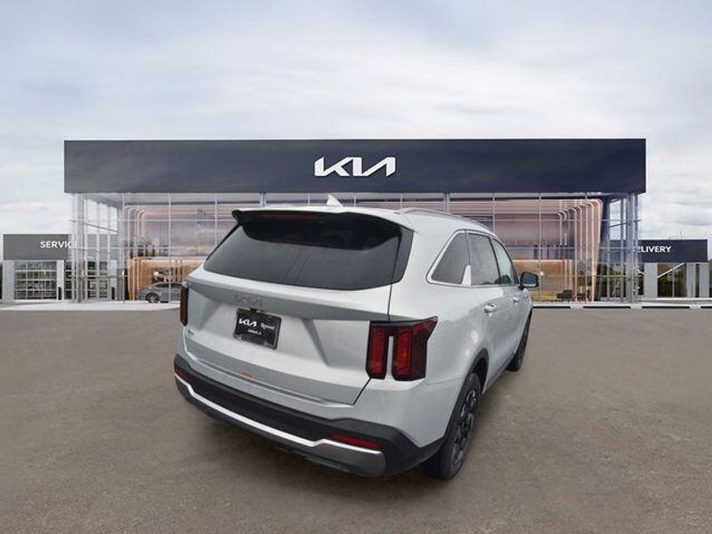 New 2026 Kia Sorento SImage 4