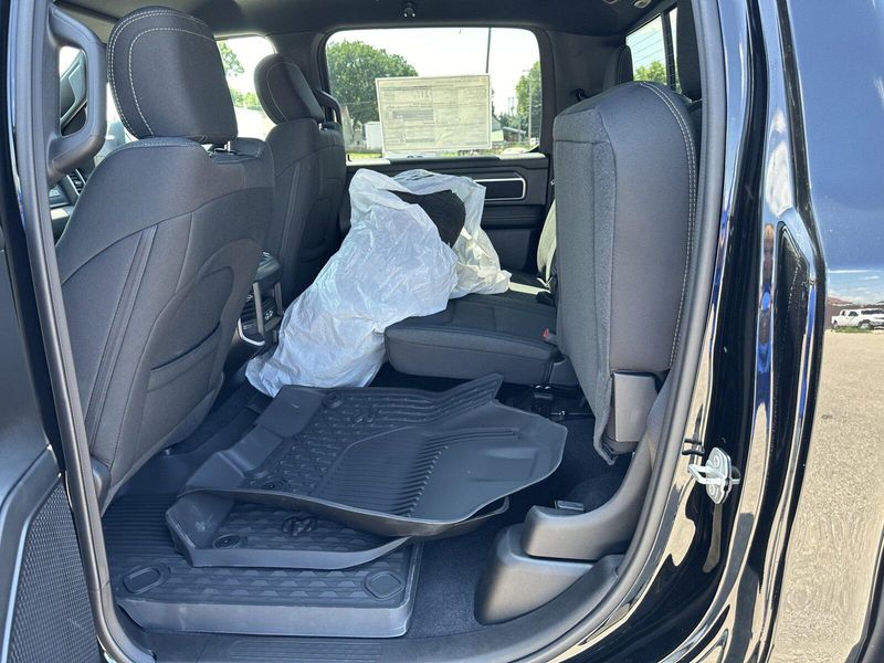 2025 RAM 1500 Big HornImage 12