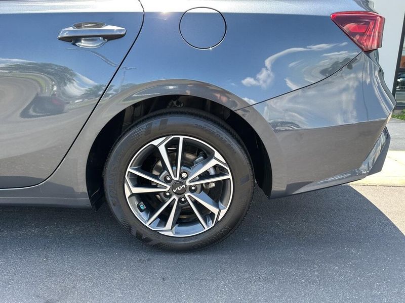 Used 2022 Kia Forte LXSImage 14