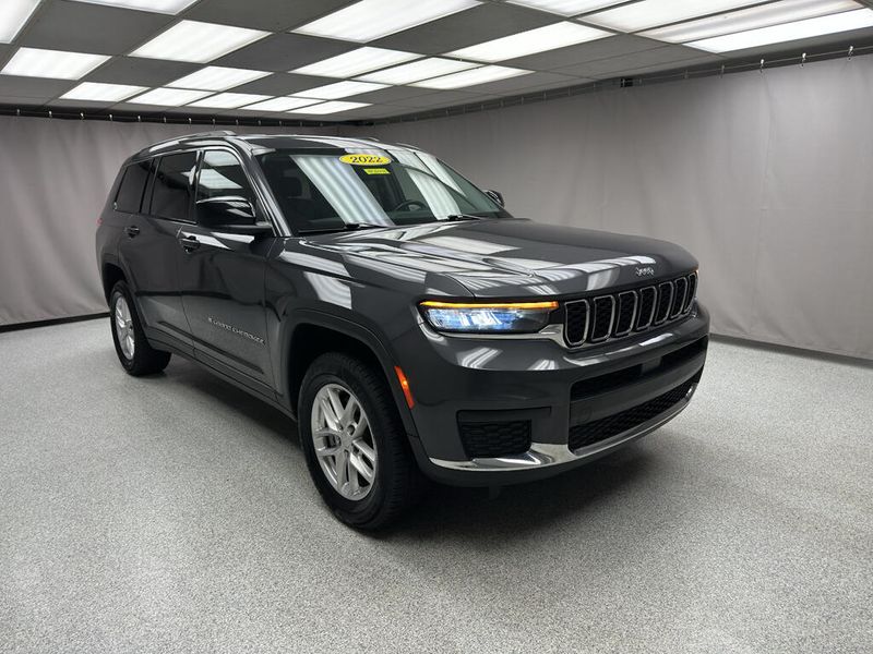 Used 2022 Jeep Grand Cherokee L LaredoImage 17