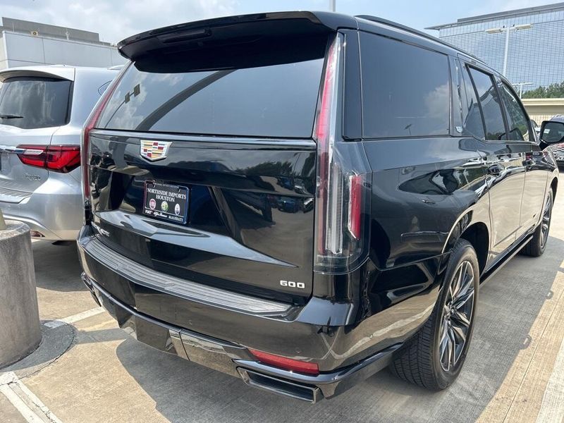 2021 Cadillac Escalade Sport PlatinumImage 4