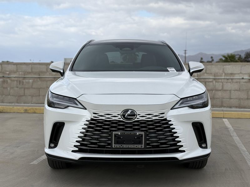 2025 Lexus RX Image 6