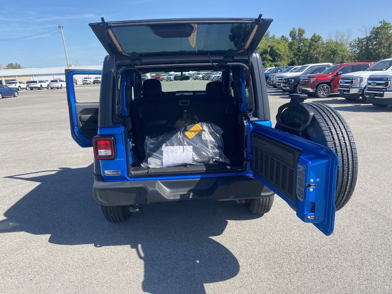 2025 Jeep Wrangler Two-Door Sport photo 17