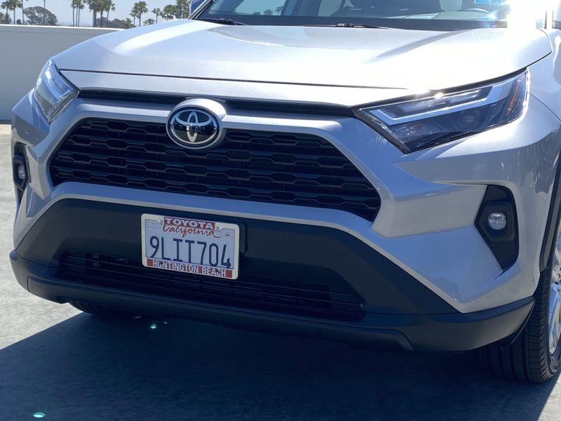 2024 Toyota RAV4 XLE PremiumImage 9