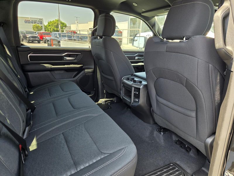 New 2026 RAM 1500 Big Horn Crew Cab 4x2 5'7' Box