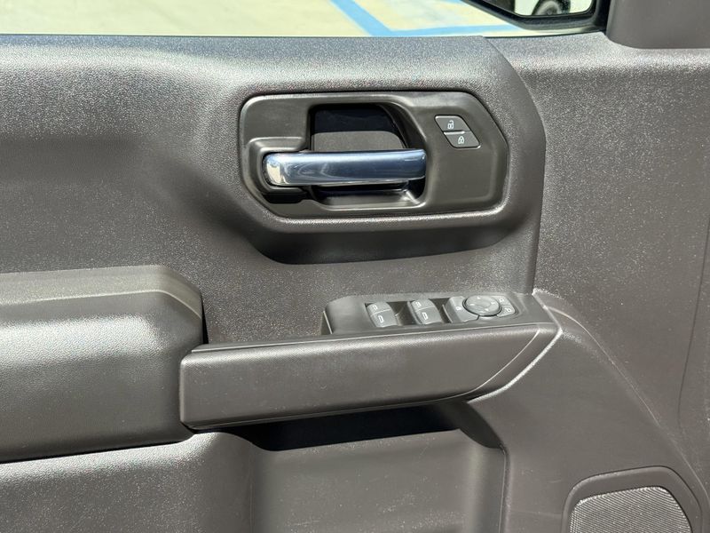 Used 2024 Chevrolet Silverado 1500 CustomImage 18