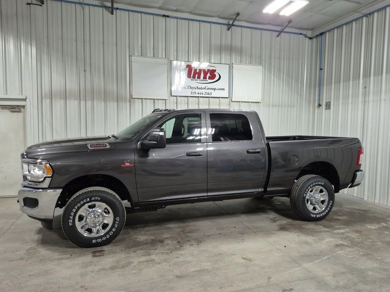 2024 RAM 2500 Tradesman Crew Cab 4x4 6