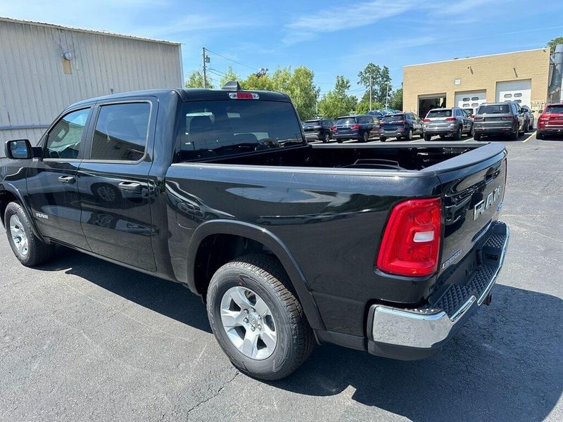 2025 RAM 1500 Big Horn Crew Cab 4x4 5