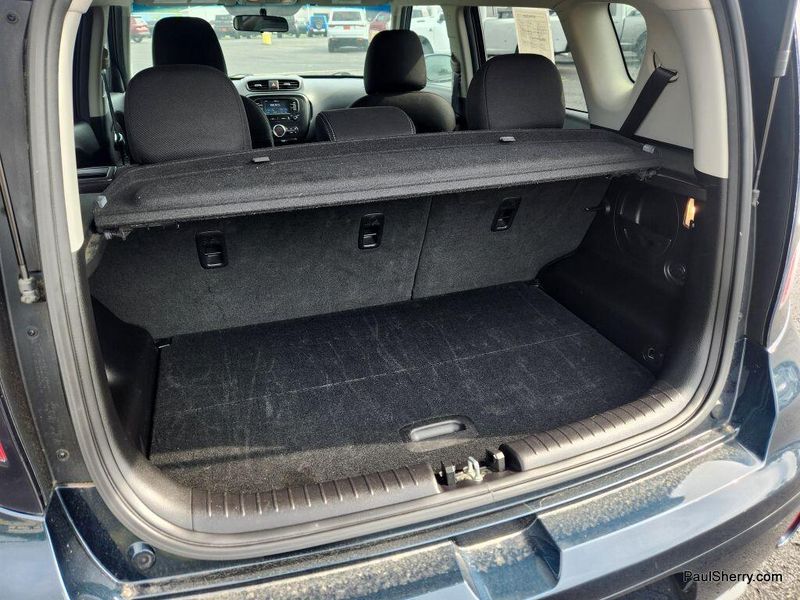 2017 Kia Soul +Image 20