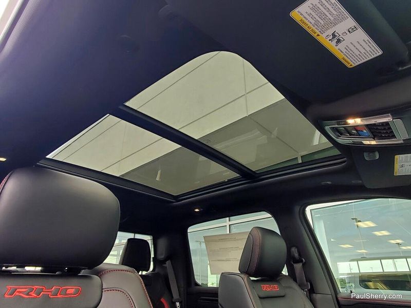 New 2026 RAM 1500 Rho Crew Cab 4x4 5'7' Box