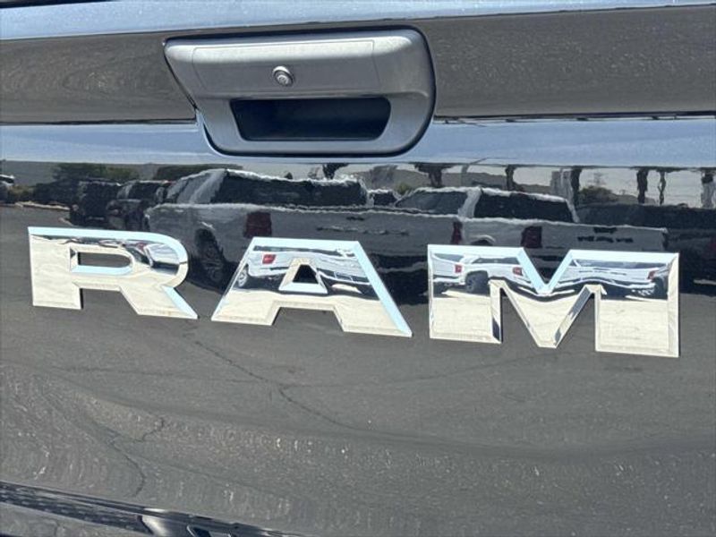 New 2026 RAM 1500 Big Horn Crew Cab 4x2 5'7' Box