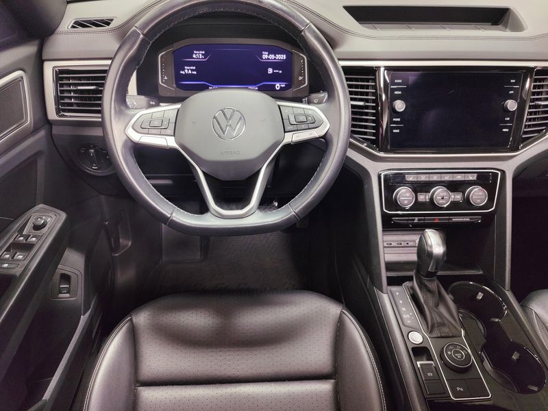 Used 2020 Volkswagen Atlas Cross Sport SEL AWD w/Sunroof/NavImage 19