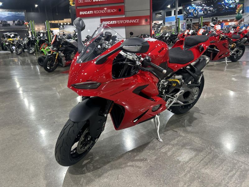 New 2026 Ducati PANIGALE V2 896 Image 21