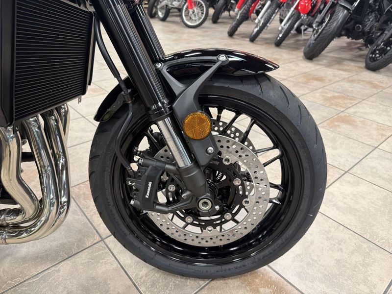 New 2026 Kawasaki Z900RS ABS Image 18