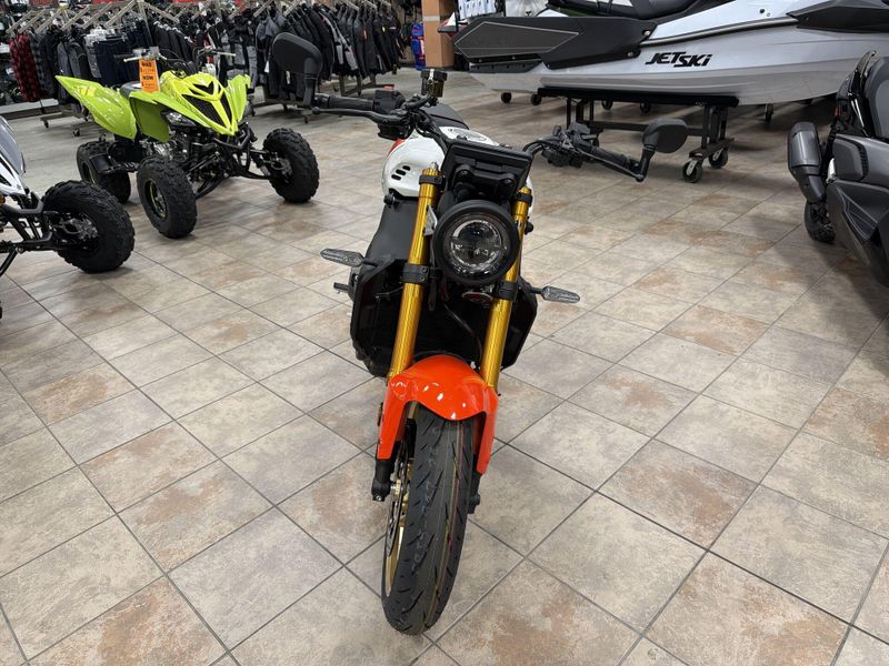 New 2026 Yamaha XSR900 Image 12